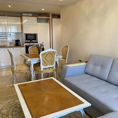 Robinzon 3bd Lux By Flat Mаnager Apartament *