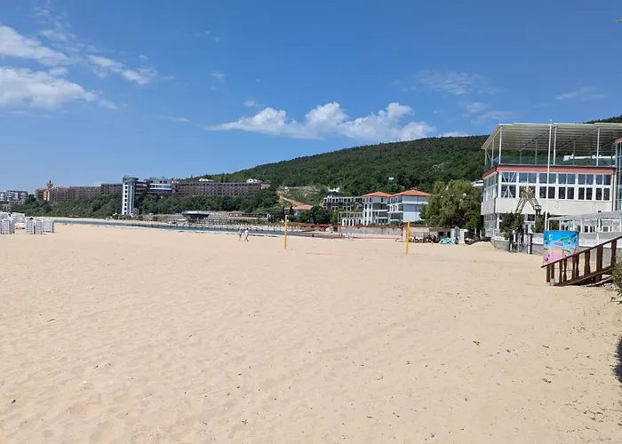 Robinzon 3bd Lux By Flat Mаnager Apartment Elenite